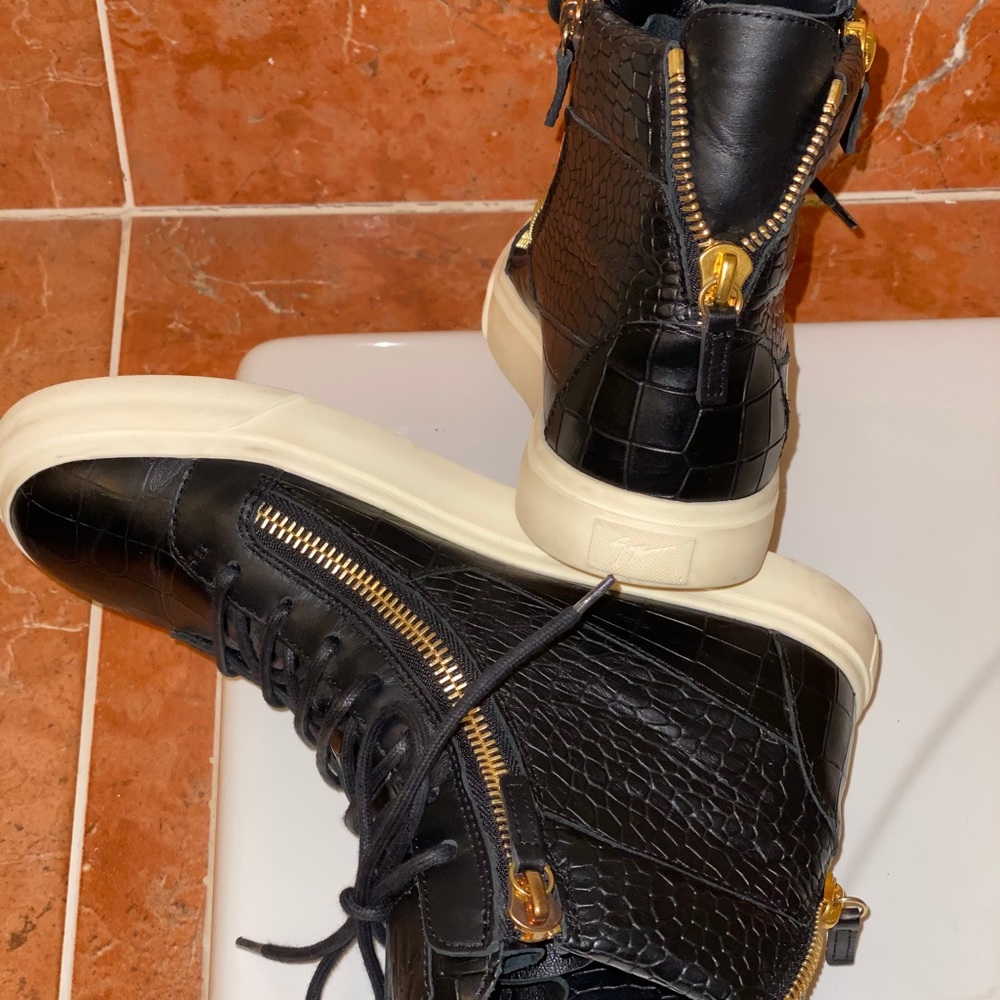 Giuseppe Zanotti Snake & Croc High-Top Sneaker - Picture 5 of 8